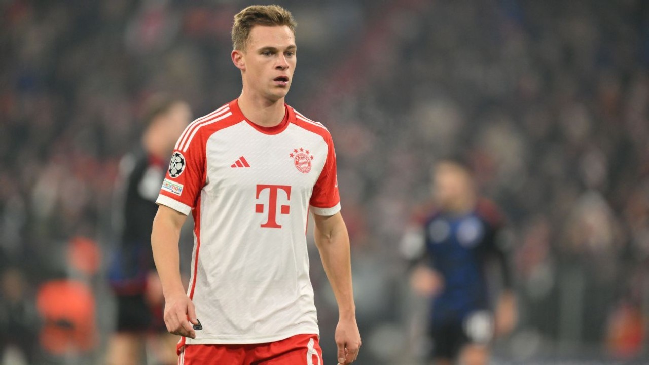 Transfer Talk: Barcelona dealt blow for Bayern Munich's Kimmich