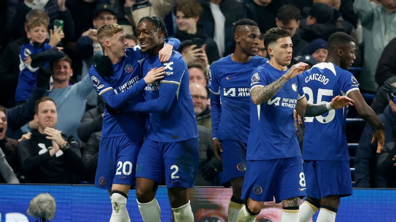 Chelsea beat Newcastle as Palmer stars again