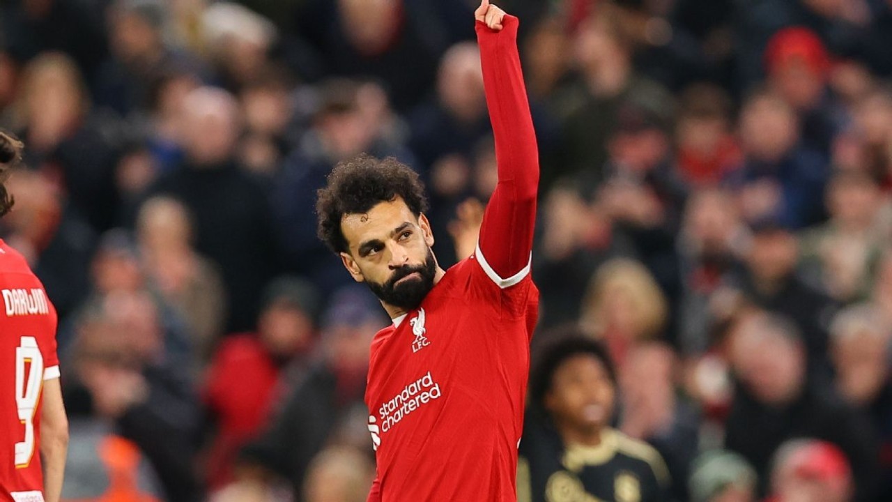 Salah makes Liverpool history in 6-1 UEL rout