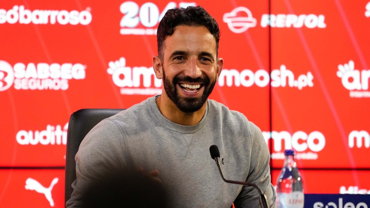 Ruben Amorim sets challenge to Man Utd's young stars