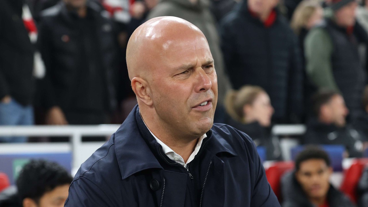 Arne Slot praises 'best manager in the league' after new contract confirmation