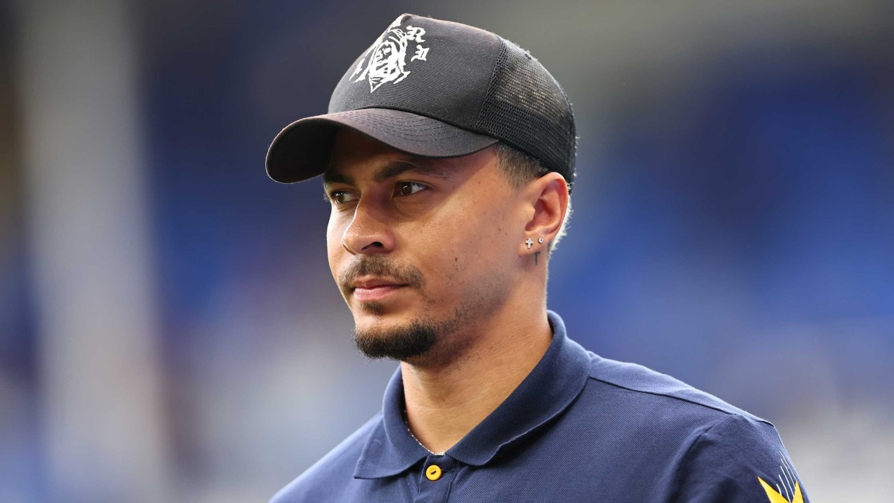 Former Tottenham star given chance of career revival by Arsenal legend