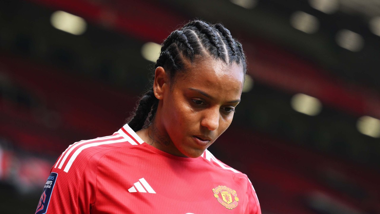 Geyse: Marc Skinner addresses Man Utd transfer controversy