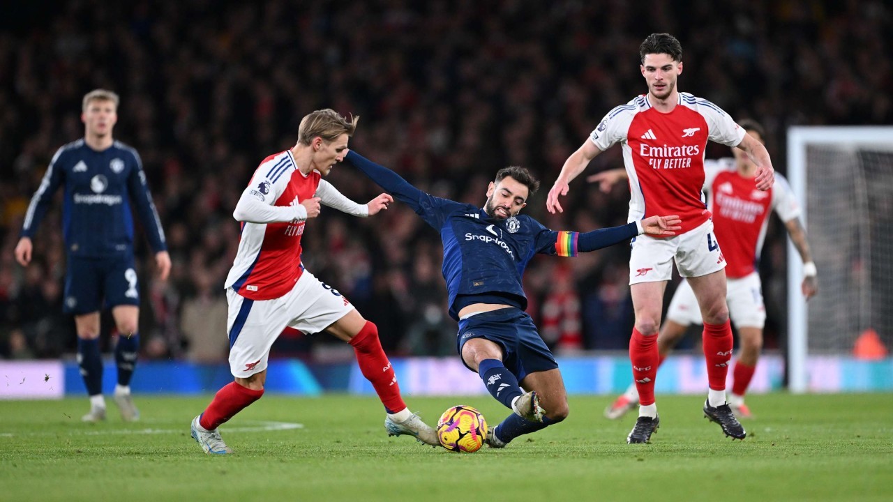 Arsenal on cusp of handing Man Utd unwanted Premier League record