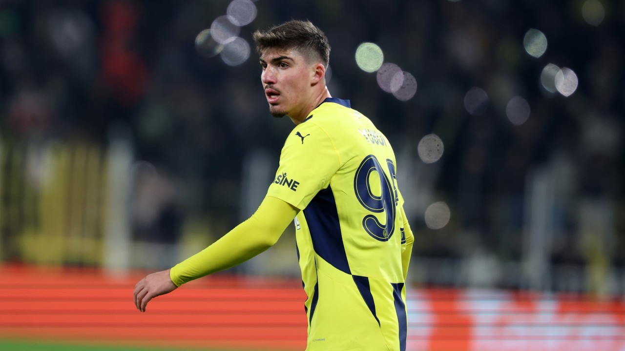 Man Utd rival Bayern Munich for the 'new Raphael Varane'