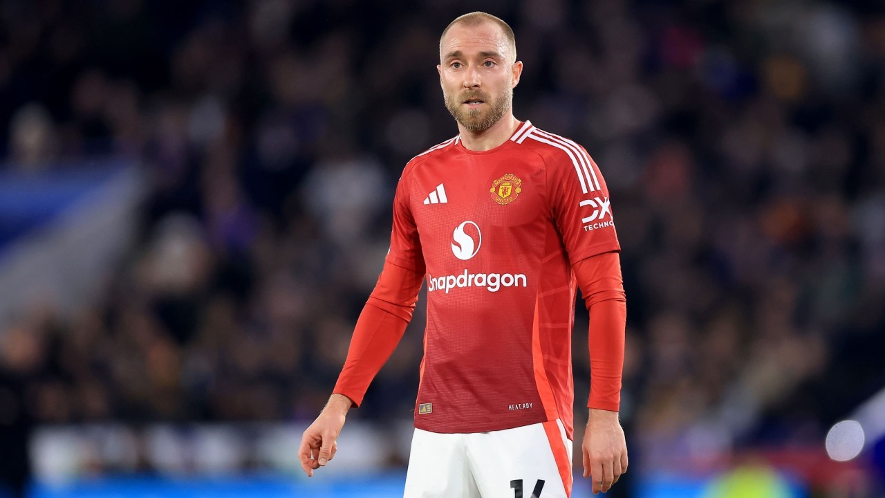 Club chief confirms interest in signing Man Utd midfielder