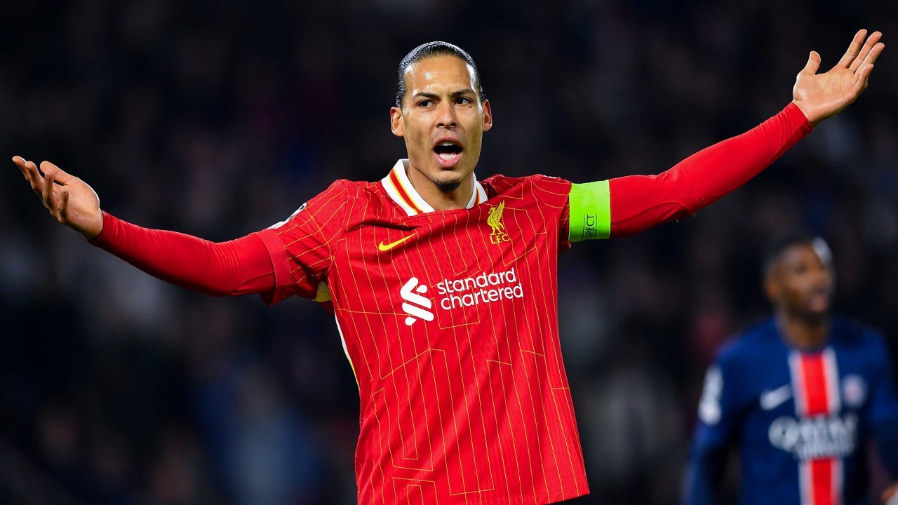 Virgil van Dijk clashes with former Liverpool icon on live TV