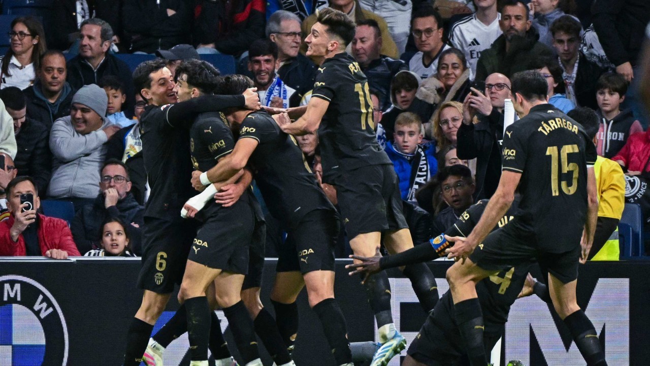 Real Madrid 1-2 Valencia: Player ratings as stoppage-time strike sinks Los Blancos