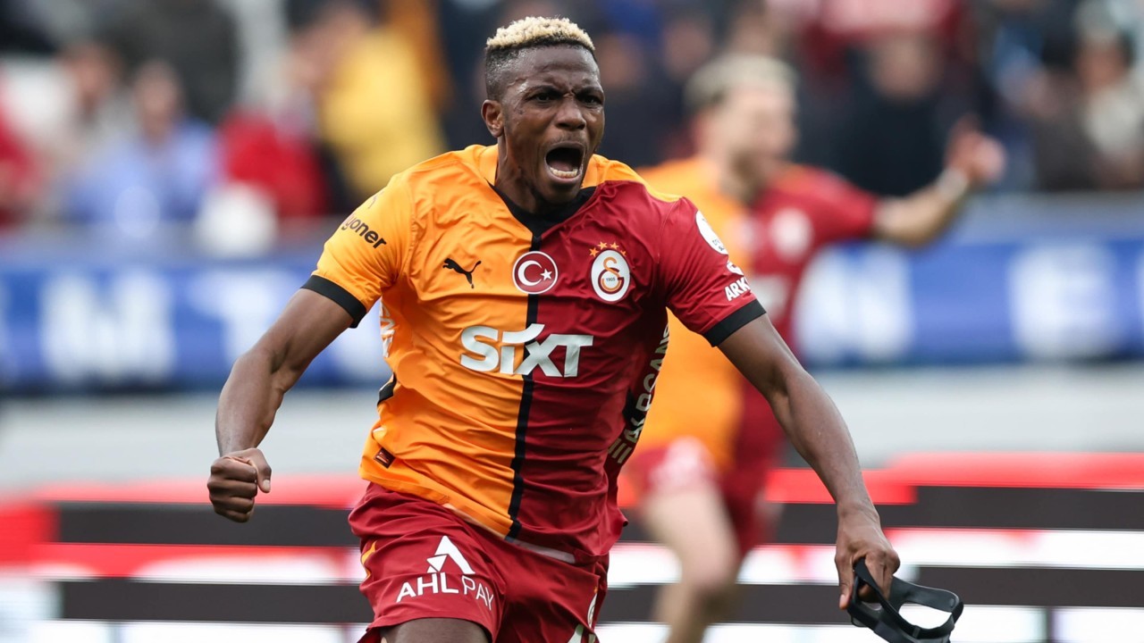 Victor Osimhen makes huge transfer decision after Saudi Arabia claim
