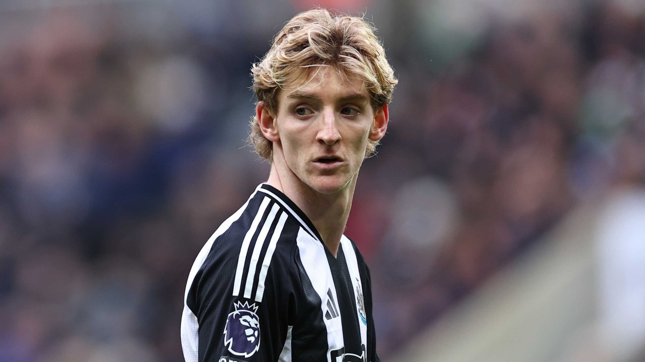 Arsenal linked with surprise move for Newcastle star