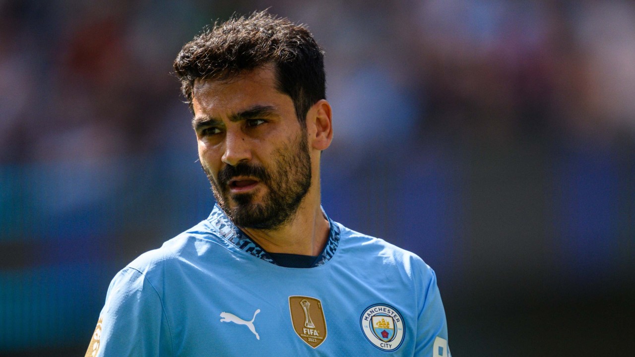 Pep Guardiola confirms surprise contract extension for Man City midfielder