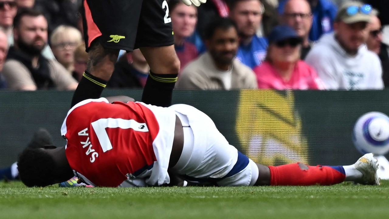 Mikel Arteta addresses fears over Bukayo Saka ankle injury
