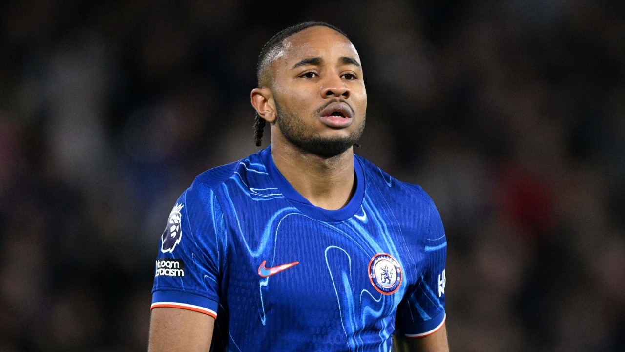 Chelsea misfit makes final transfer decision amid rival Premier League interest