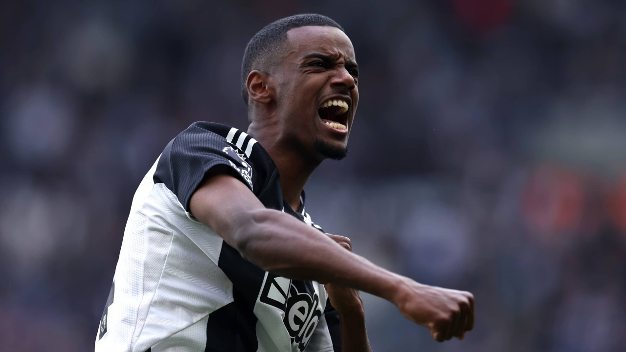 Arsenal handed major Alexander Isak transfer boost