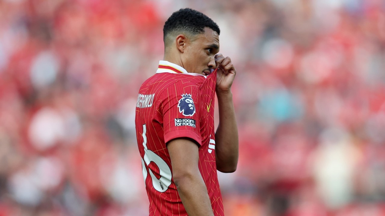 Arne Slot makes Trent Alexander-Arnold selection decision after Anfield boos