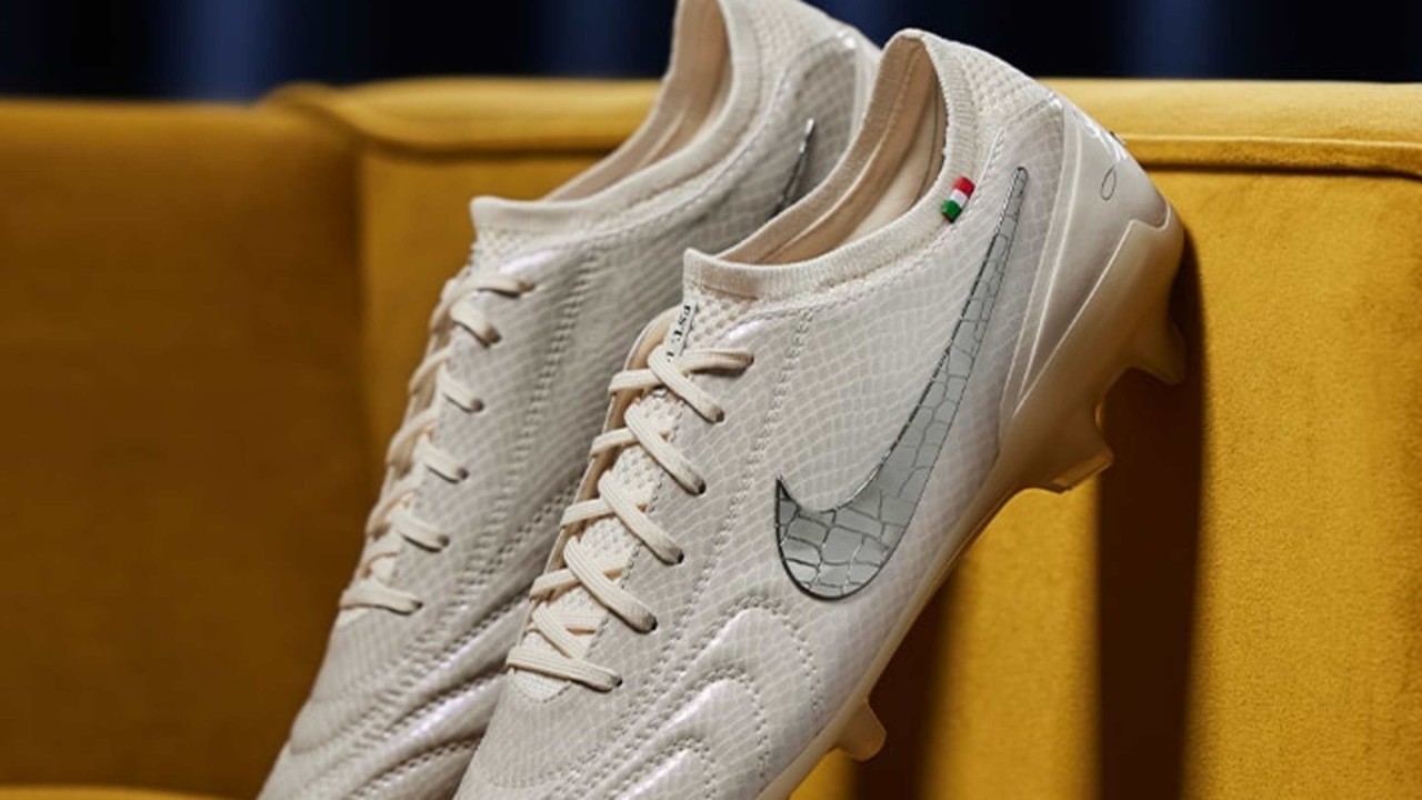 Liverpool’s Virgil van Dijk debuts instant classic Nike Tiempos